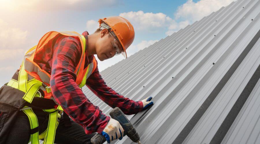 Professional gutter cleaning in Butler, AL